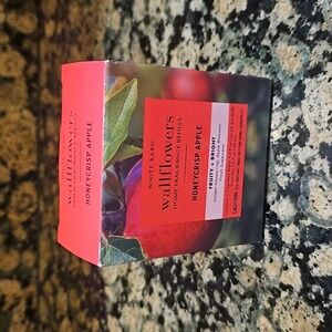 White Barn  Honecrisp Apple Wallflower refills (2 pack)